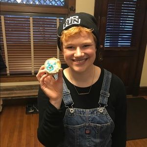 Meet your Posher, Emma